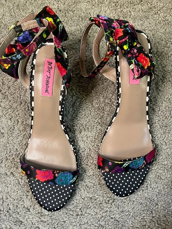 Betsey Johnson Neely Satin Floral Polka Dot Ankle Strap at Bow Wedge Sandals 9.5 - Picture 4 of 7